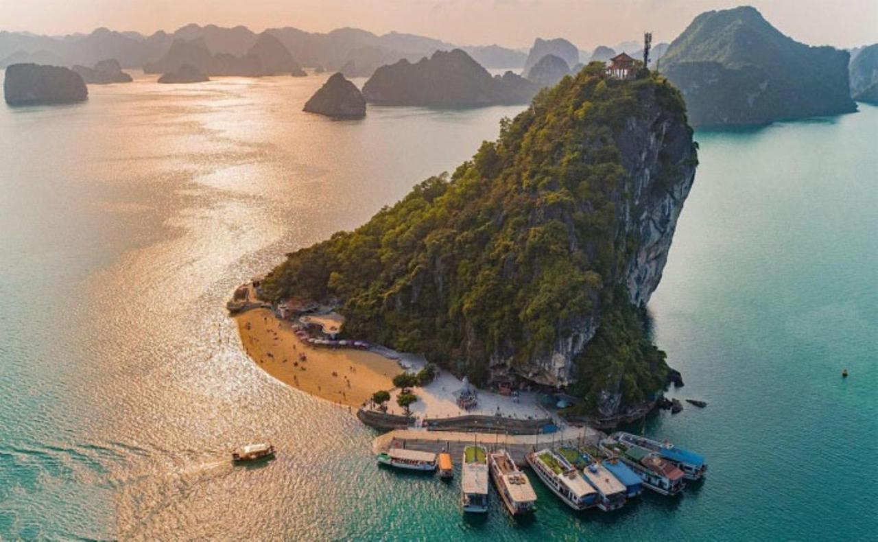 ホテル Le Journey Halong Bay Cruises ハロン エクステリア 写真